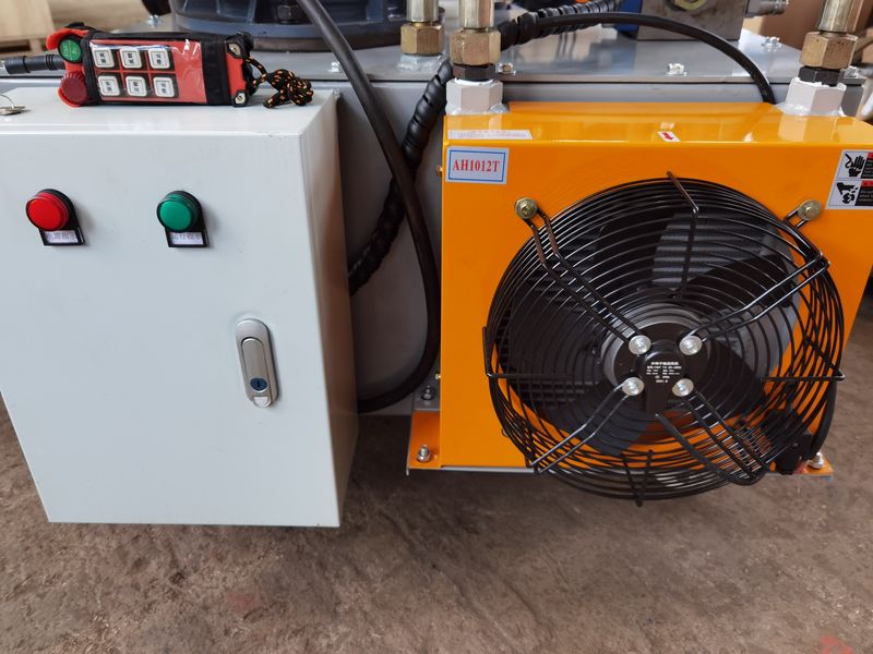 液壓鏜孔機(jī)