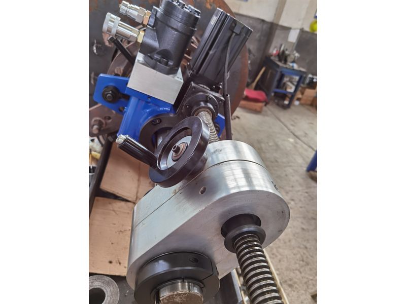 液壓鏜孔機(jī)