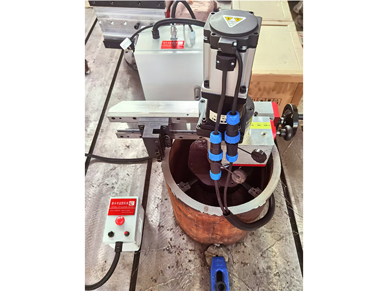 LTFC610 法蘭加工機(jī)/法蘭車